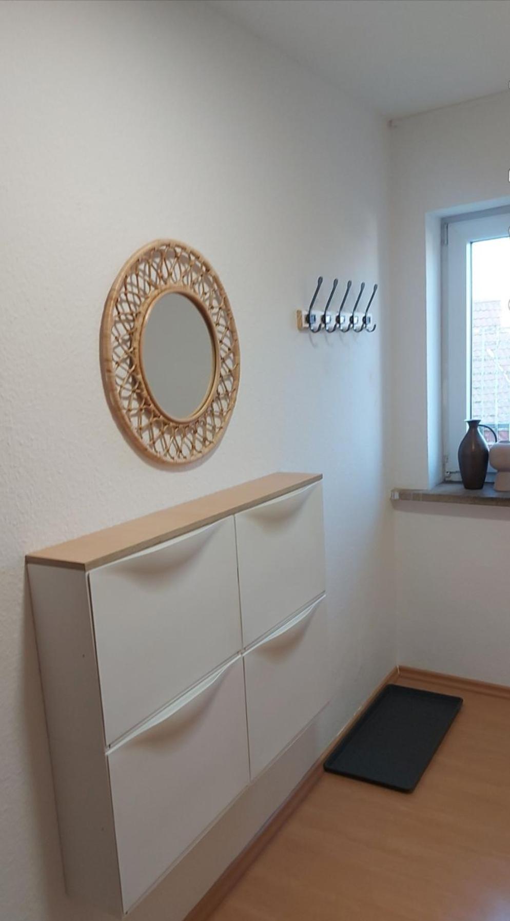 Stilvolle Ferienwohnung Free Parking, Space, Wlan Niestetal Buitenkant foto