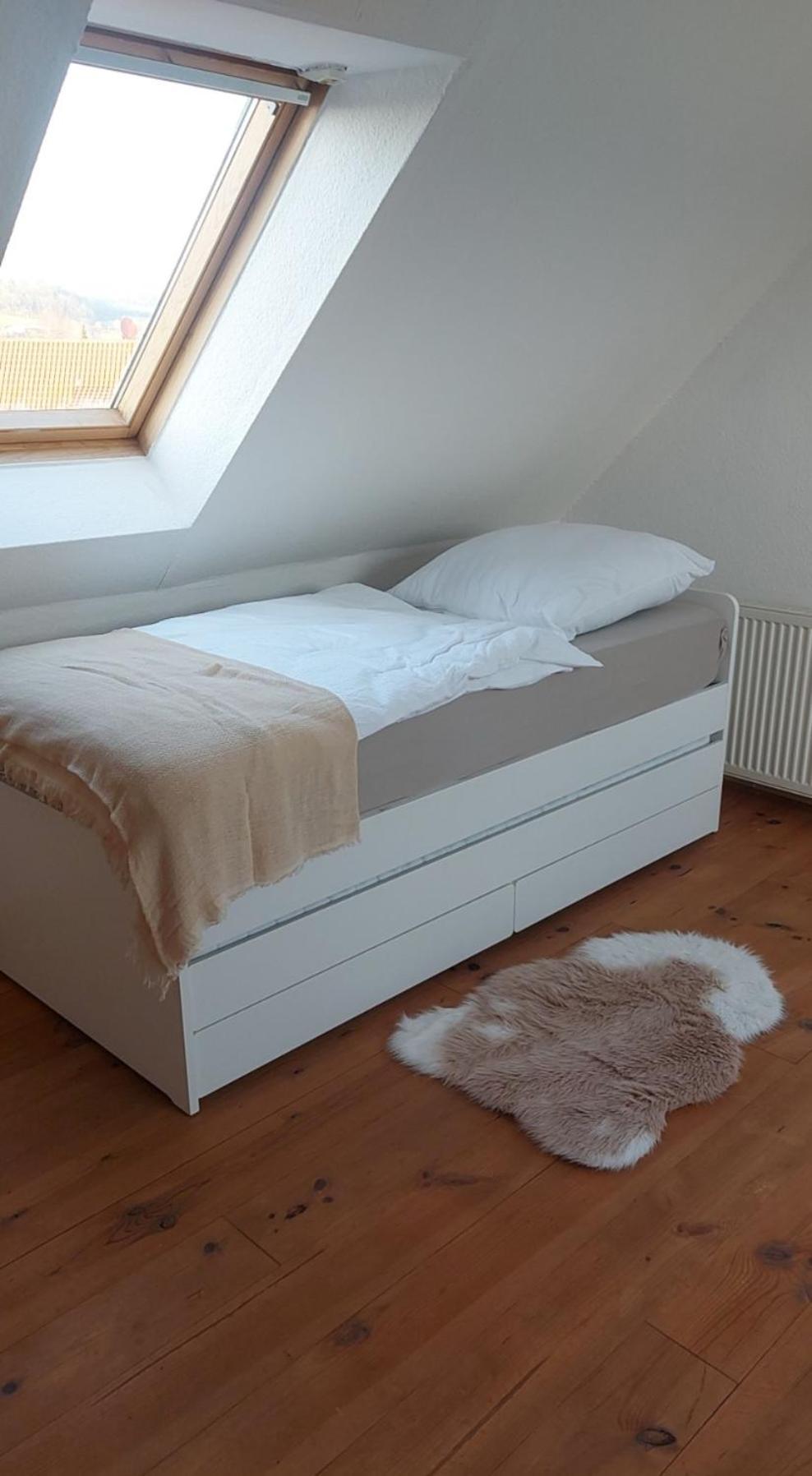 Stilvolle Ferienwohnung Free Parking, Space, Wlan Niestetal Buitenkant foto