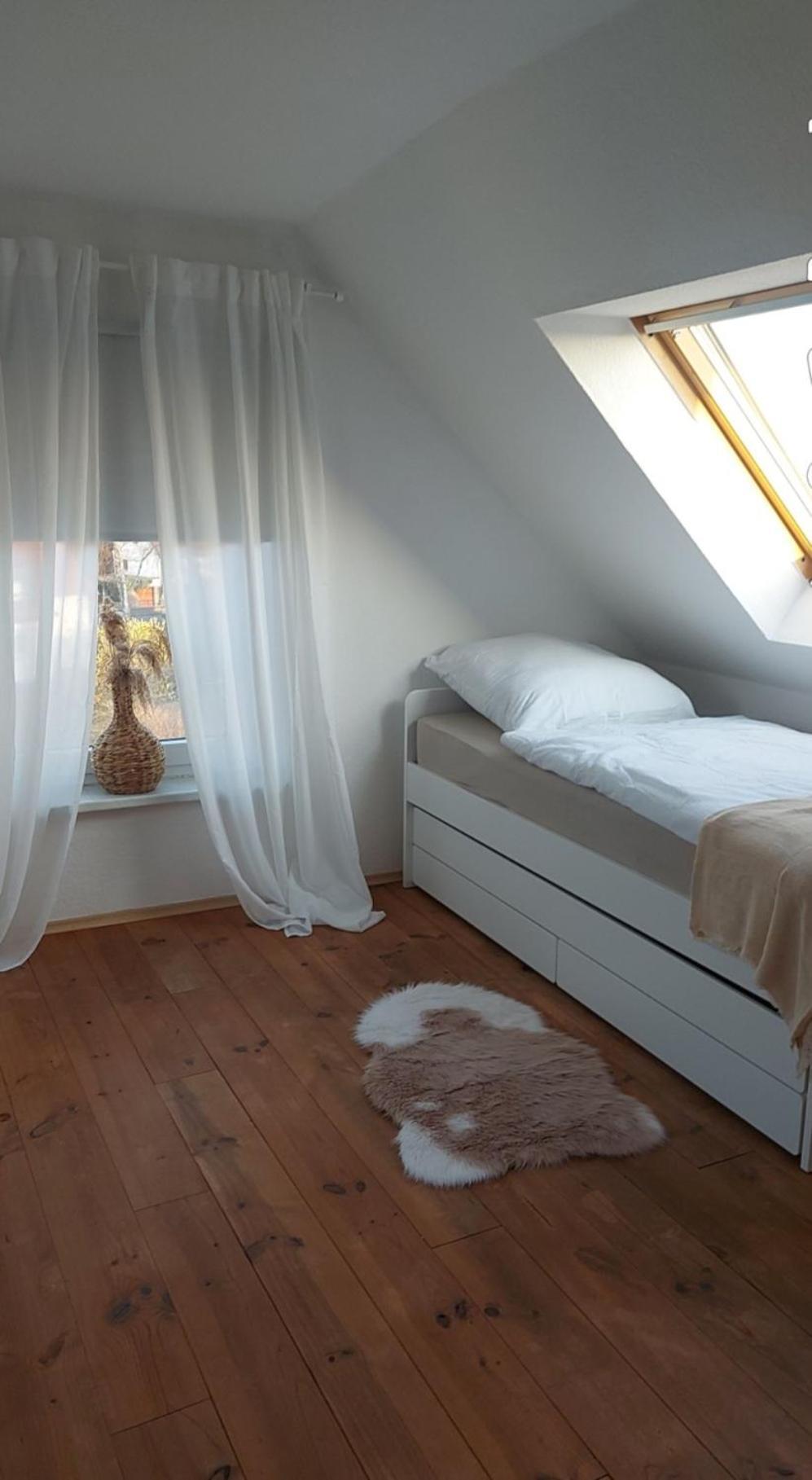 Stilvolle Ferienwohnung Free Parking, Space, Wlan Niestetal Buitenkant foto